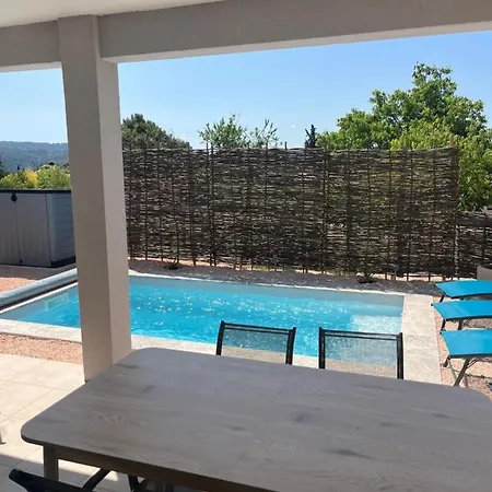 Villa Les Jardins De La Graviere A 5 Mn De Lourmarin Avec Piscine Privee *
